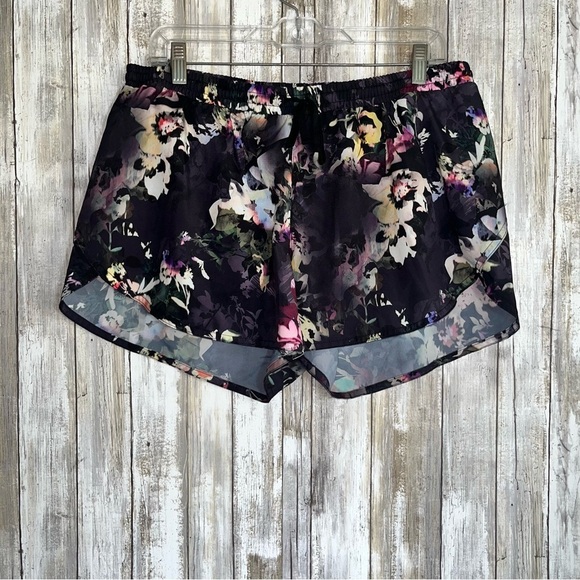 Old Navy Pants - Old Navy Active Purple Floral Mid Rise Go Dry Shorts